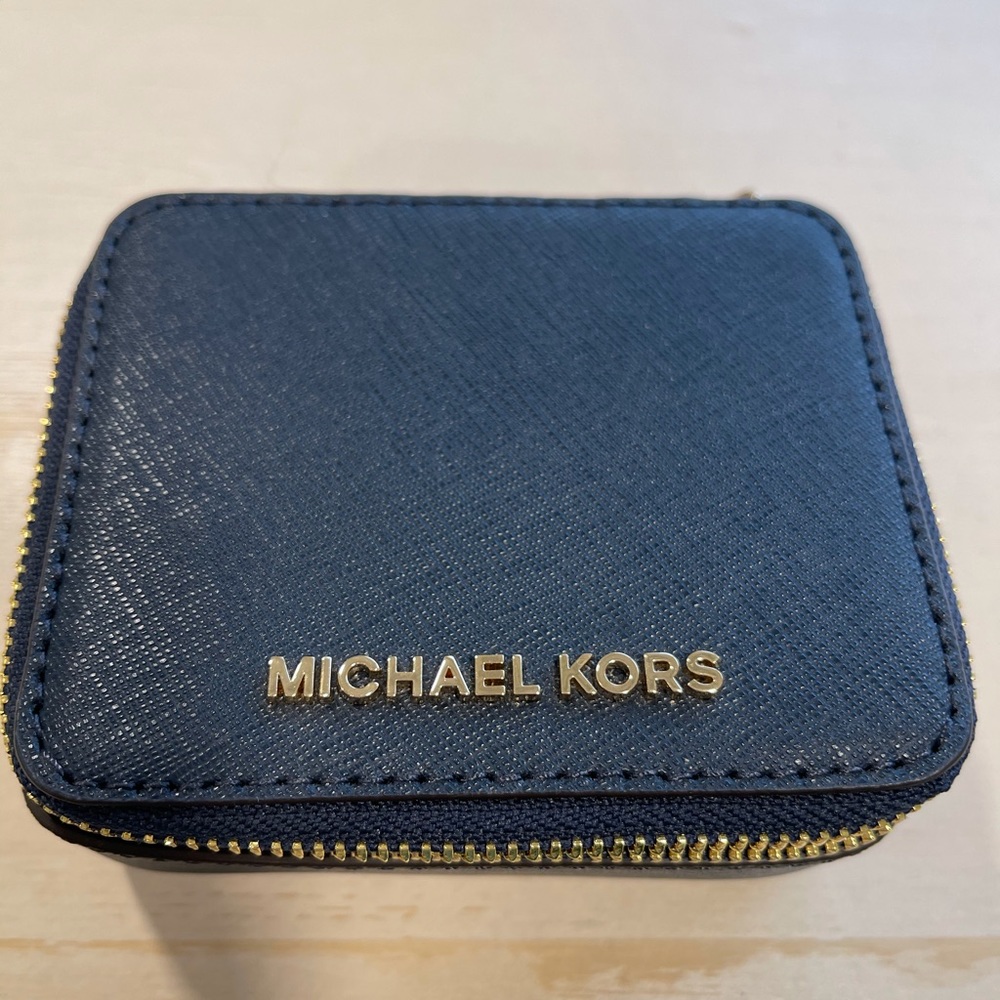 Michael Kors Jewlery case